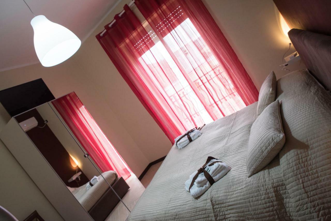 Il Centro Short Lets Hotel Valguarnera Caropepe Exterior photo